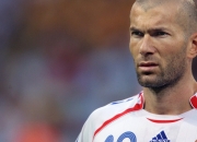 浓眉哥重返赛场，首战夺冠豪情燃爆塞尔维亚