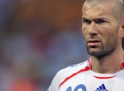 浓眉哥重返赛场，首战夺冠豪情燃爆塞尔维亚